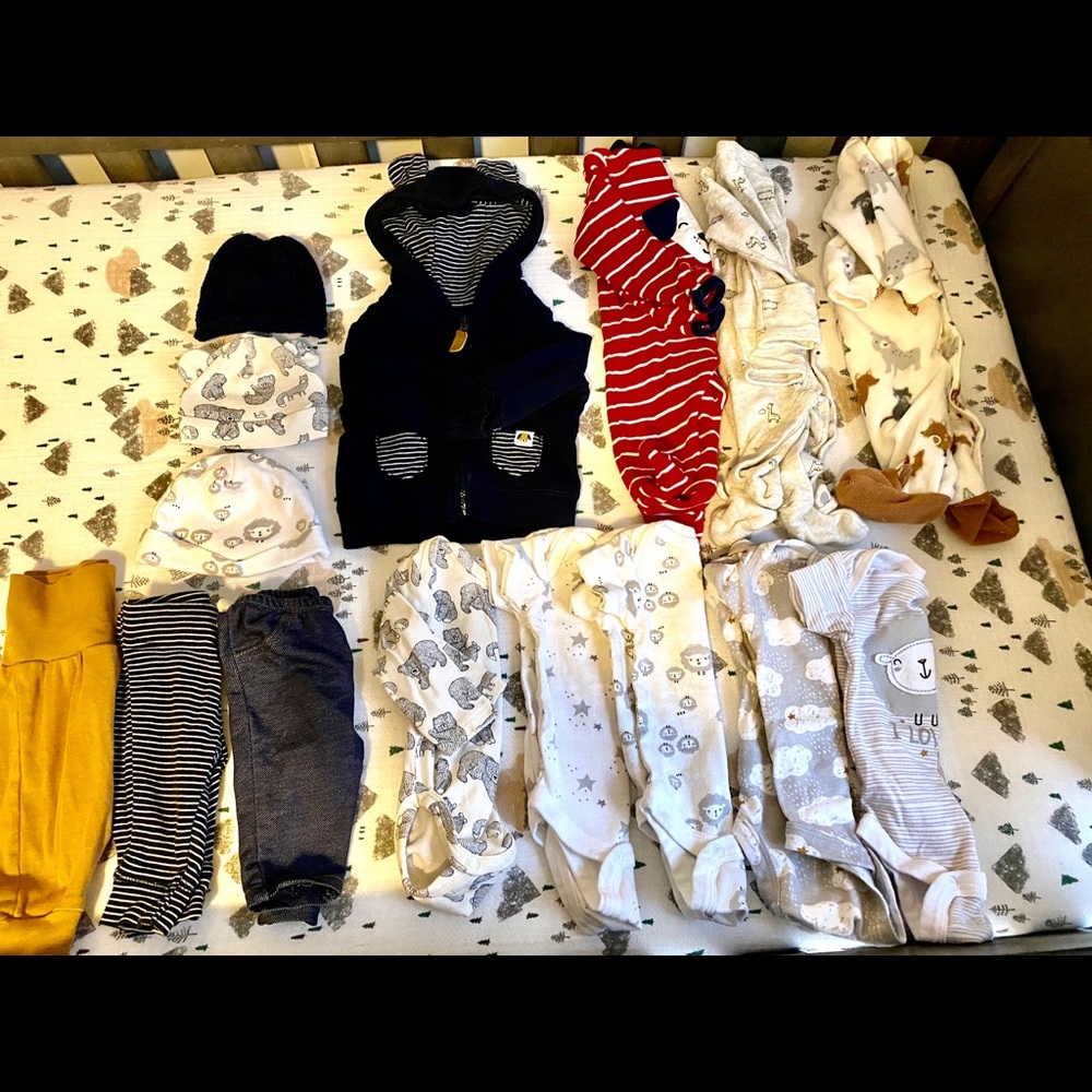 Newborn unisex clothing lot